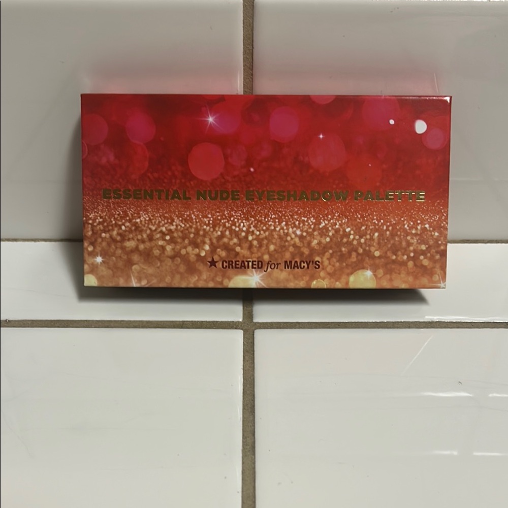 Macy's Bath & Body Gift Set Red and Gold